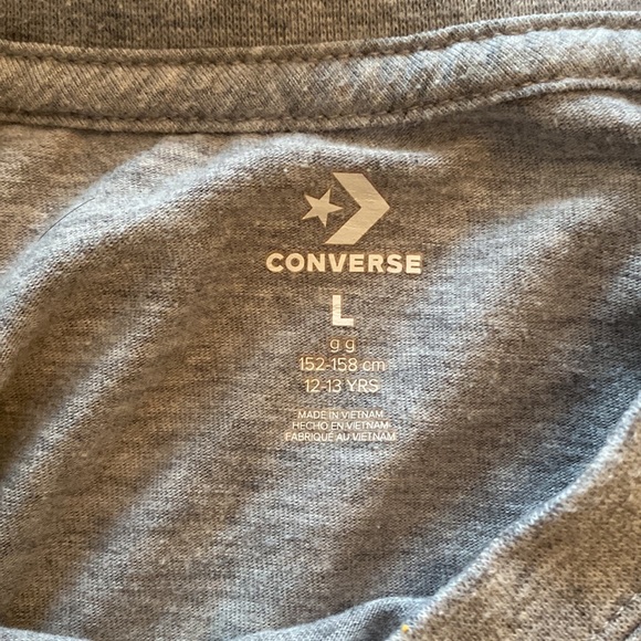 Girls Gray Converse t shirt - Picture 3 of 6